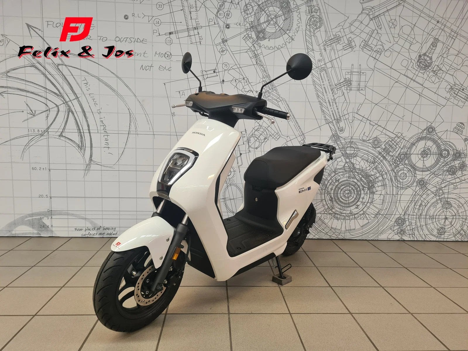 Honda EM1e (Rijbewijs AM) (bj 2024), Scooter, 11 kW of minder, Automaat, Gebruikt