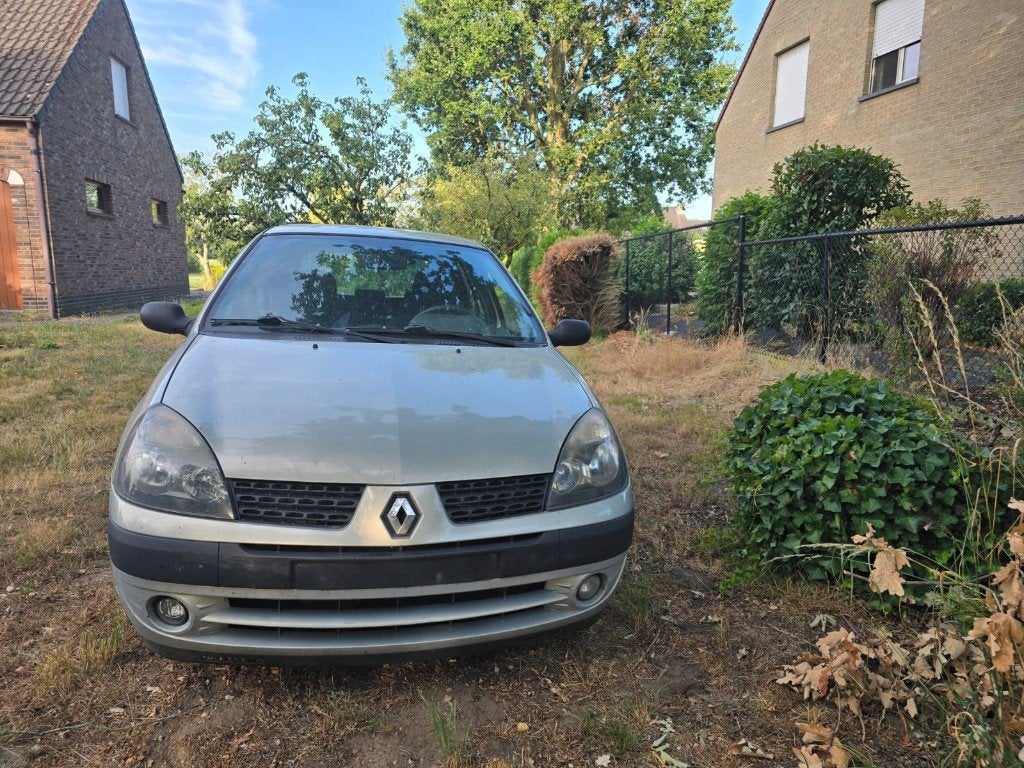 Renault Clio - Export, Voorwielaandrijving, Stof, Zwart, Particulier