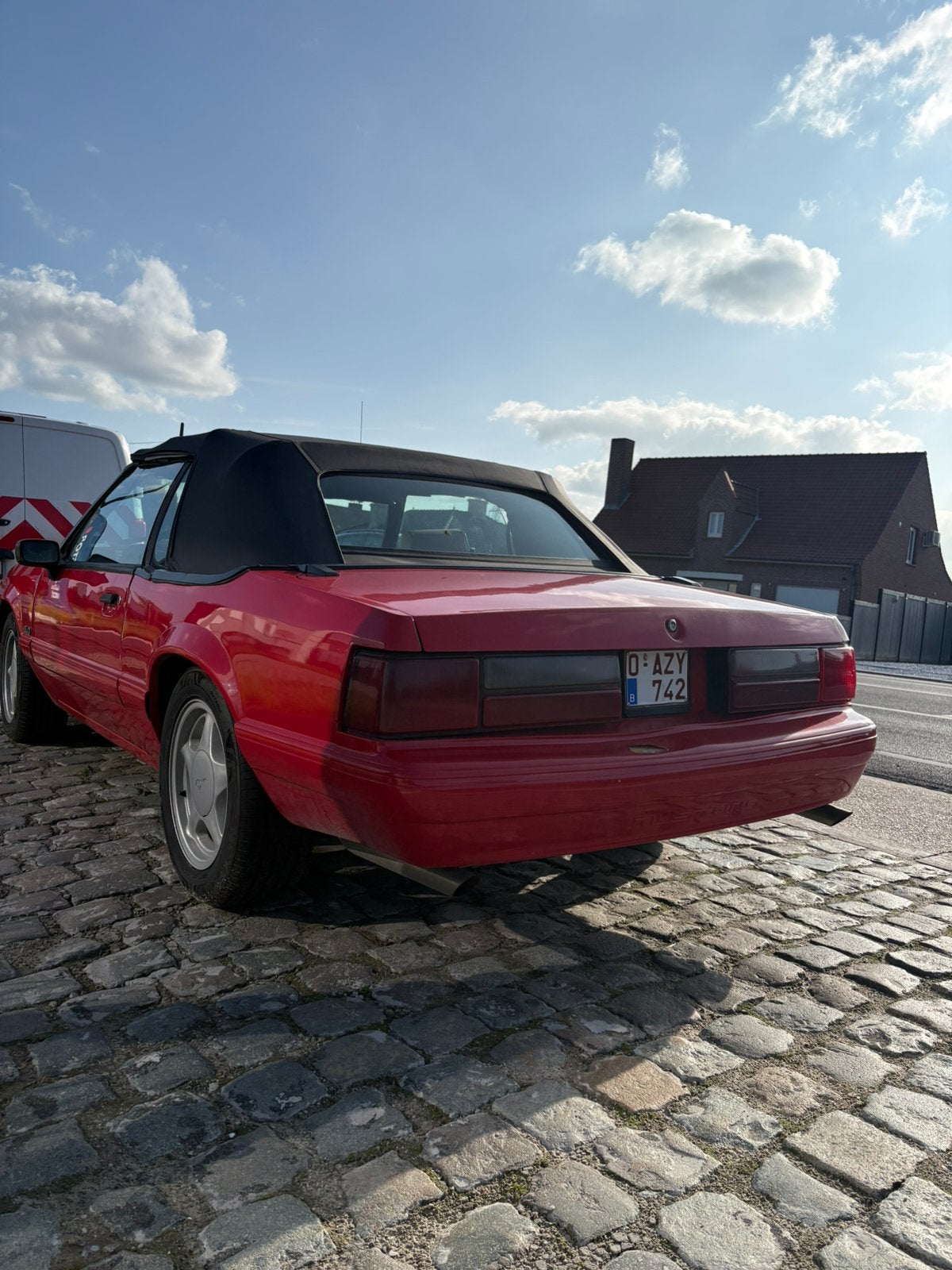 Ford Mustang V8 Oldtimer Foxbody, Autos, Oldtimers & Ancêtres, Achat, Entreprise, Cabriolet, 2 portes