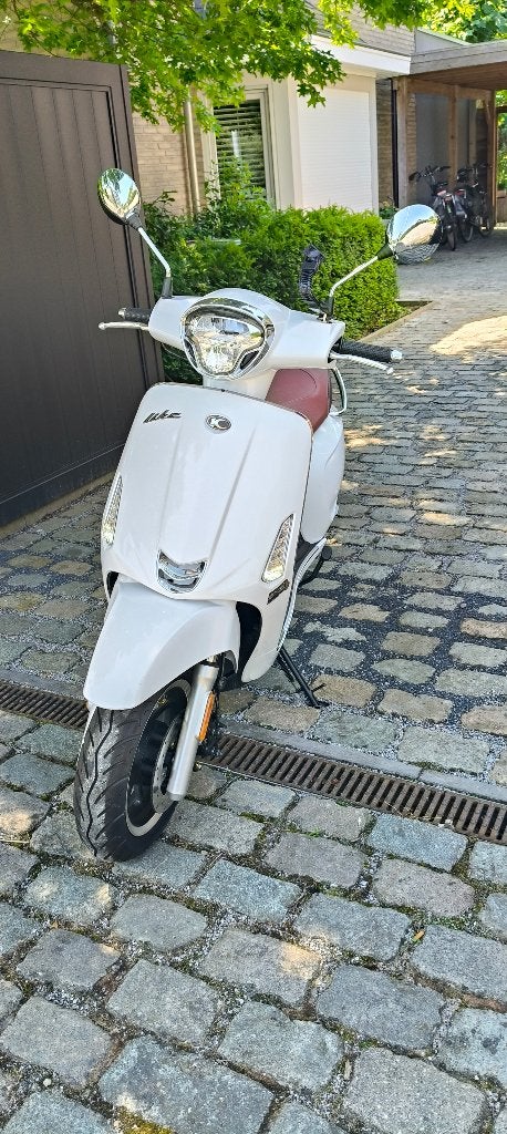kymco 125 cc like( 596 km op de teller), Fietsen en Brommers, Scooters | Kymco, Ophalen, 125 cc, Zo goed als nieuw, Like