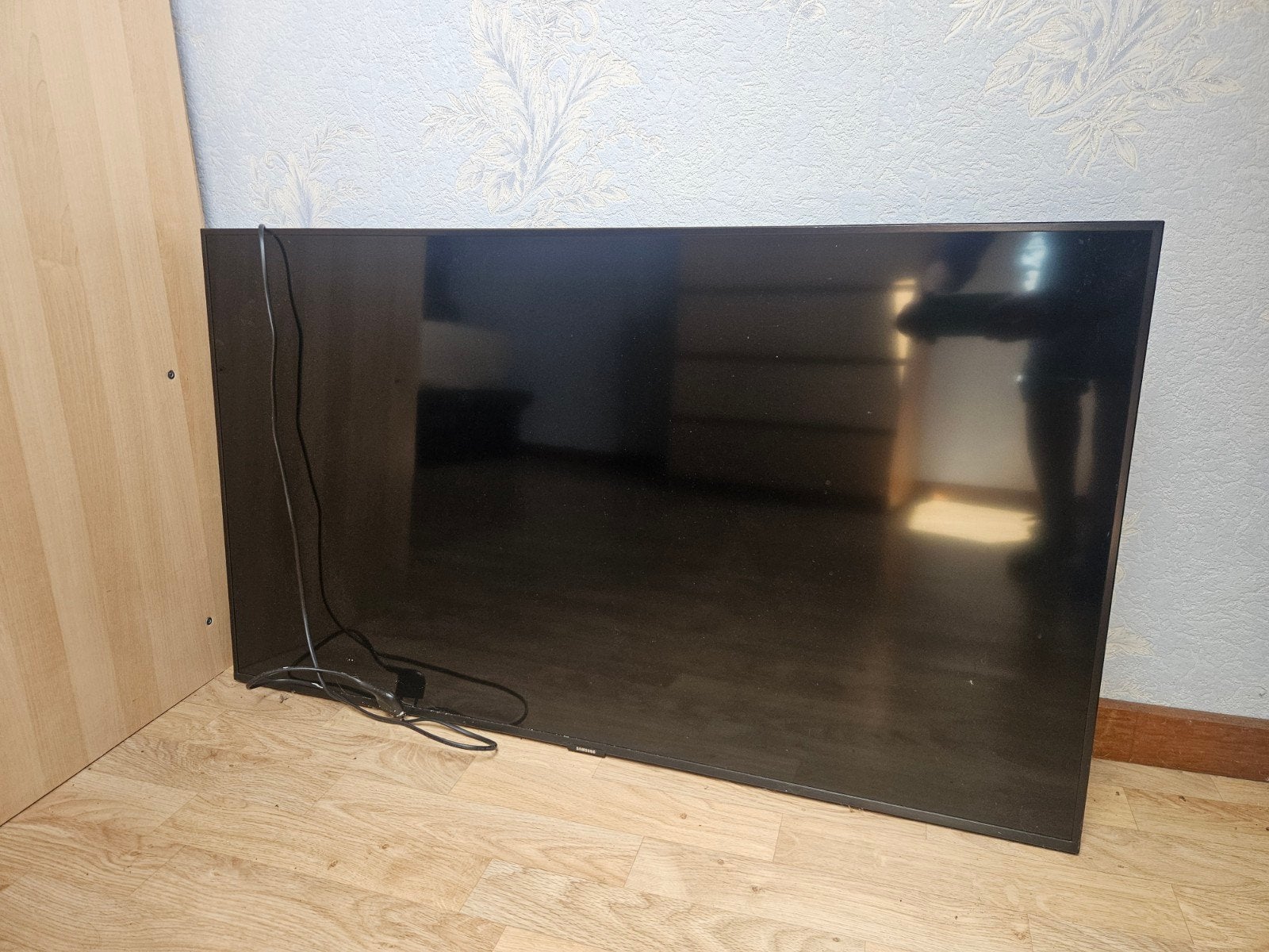 Tv samsung 43 pouces 4k smart tv + support, TV, Hi-fi & Vidéo, Enlèvement, Samsung, Smart TV