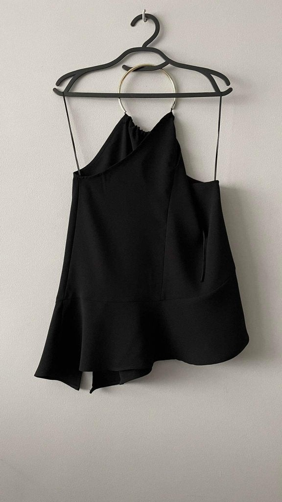 ZARA zwarte XS top met halsketting, Kleding | Dames, Topjes, Ophalen of Verzenden, Zo goed als nieuw, Zonder mouw, Maat 34 (XS) of kleiner