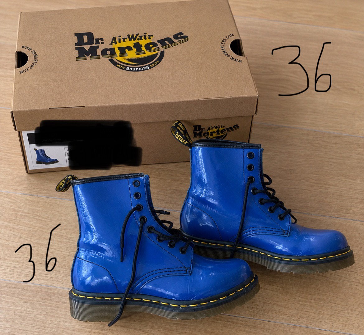 Bottes bleues vernies Dr. Martens Doc Martens taille 36, Vêtements | Femmes, Chaussures, Enlèvement ou Envoi, Comme neuf, Boots et Botinnes