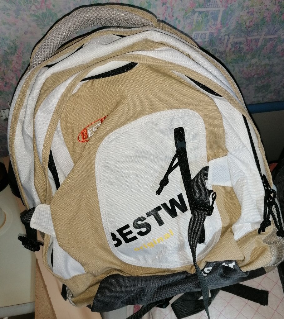Bestway laptop rugzak, Computers en Software, Ophalen of Verzenden, Overige merken, Rugzak, Gevoerd laptopvak