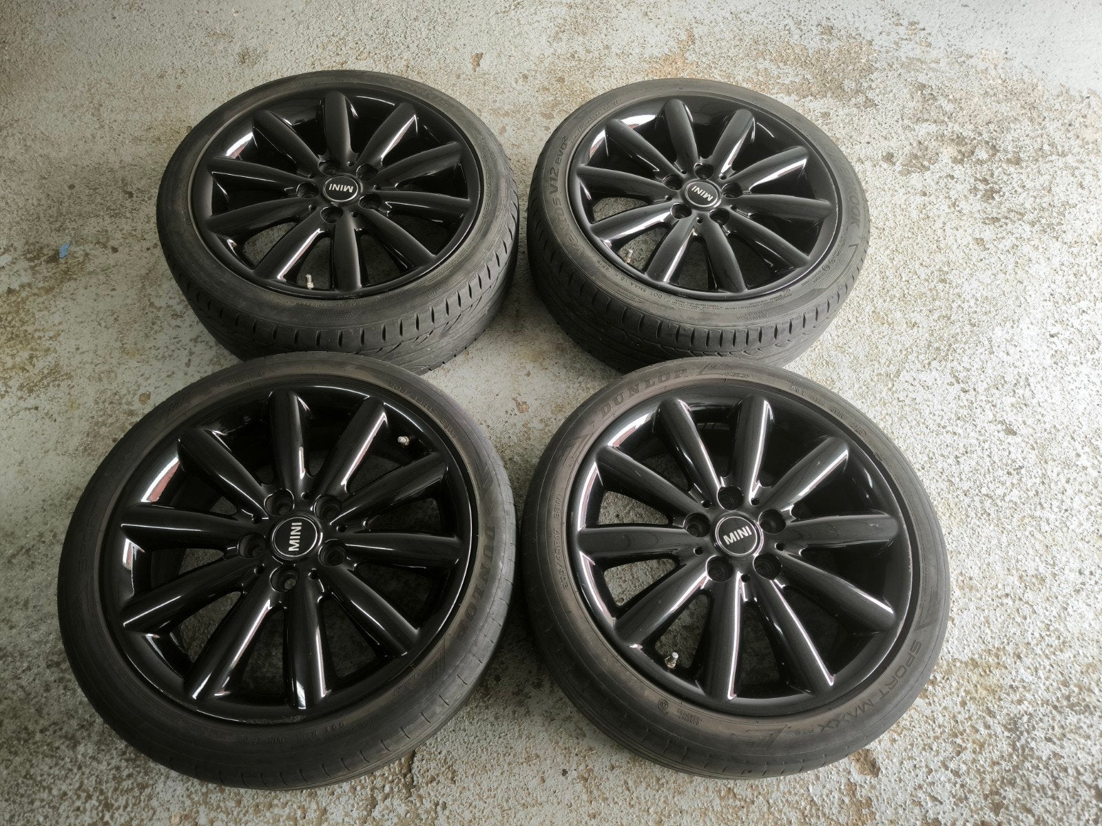 4 jantes MINI Cosmos Spoke noires 17" + pneus + capteurs BMW, Véhicule de tourisme, Pneus été, 205 mm, Enlèvement