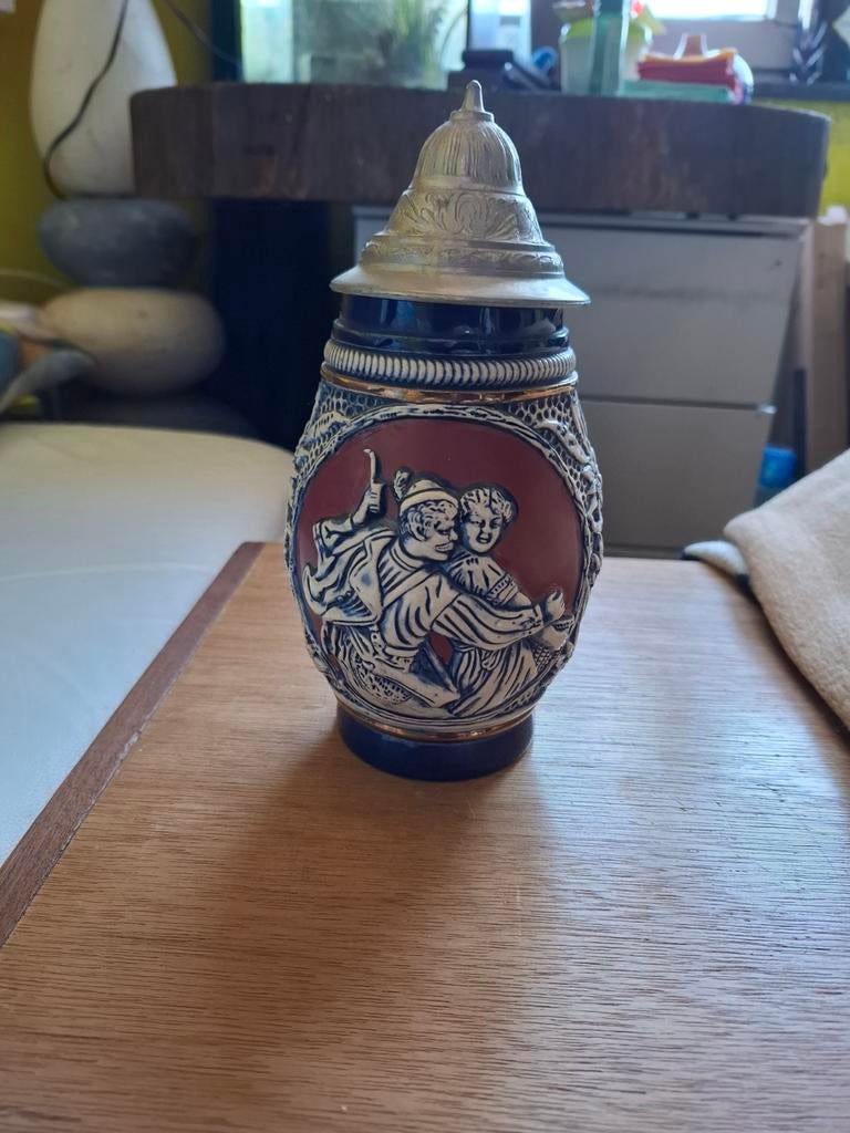Chope Autrichienne. 21 cm de haut. En bon état vu son âge, Enlèvement
