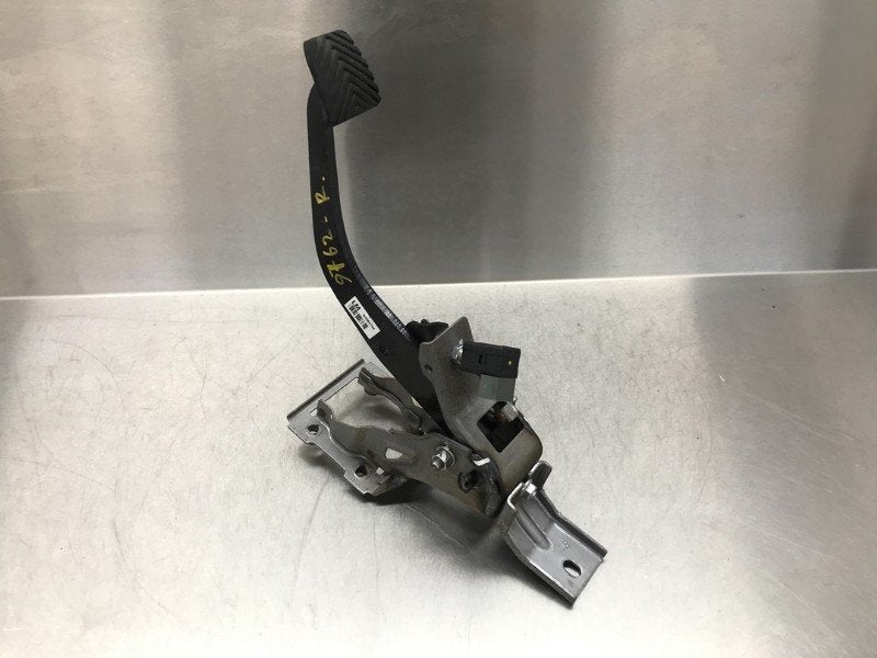 REMPEDAAL ABS Kia Sportage (SL) (01-2010/02-2016), Gebruikt, Kia