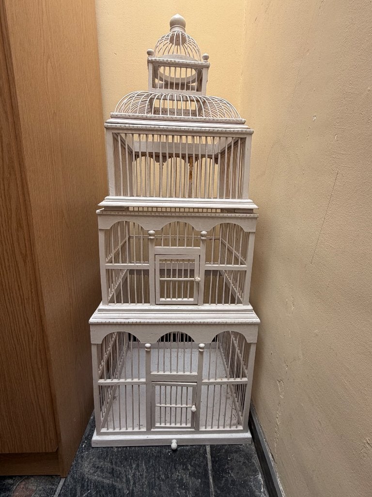 Grote oosterse vogelkooi, Ophalen, Gebruikt, Hout, Vogelkooi