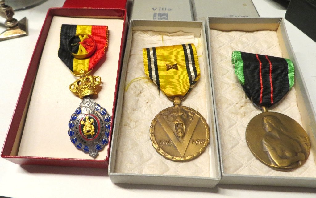 Oorlogsherdenkingsmedaille 1940-1945, Ophalen, Overige soorten
