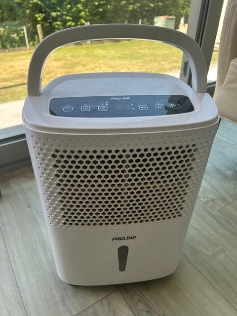 Luchtontvochtiger Proline (Zemst), Elektronische apparatuur, Luchtbehandelingsapparatuur, Ophalen, Zo goed als nieuw, Luchtontvochter
