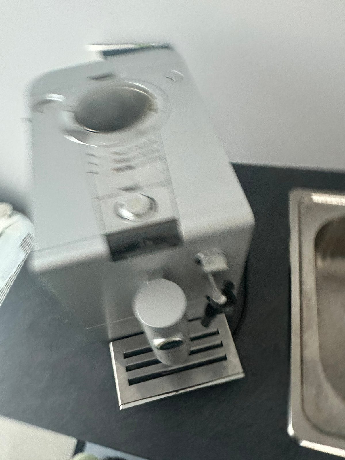 JURA volautomatische koffiemachine zilver/zwart, Enlèvement, Comme neuf, Jura, Grains de café