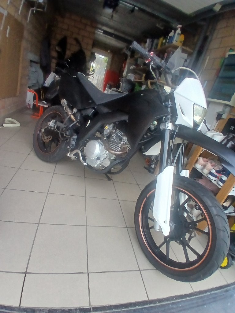 Supermotard 125cc, Motos, Enlèvement, Utilisé