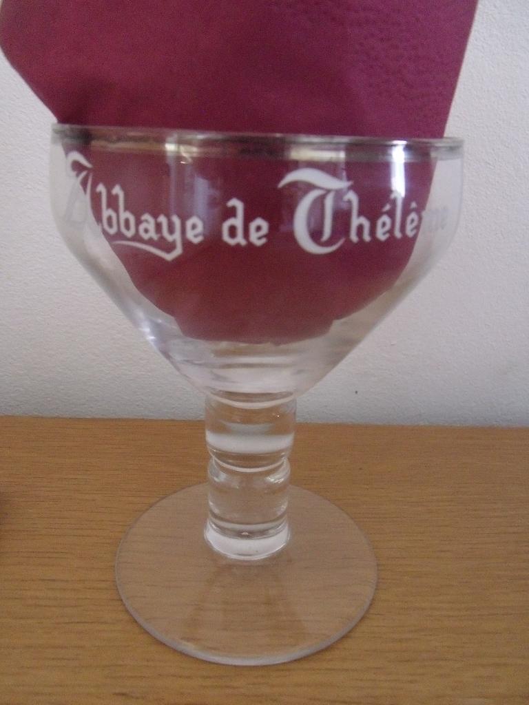 verre à bière collection Abbaye de Thélême, Enlèvement, Comme neuf, Verre ou Verres