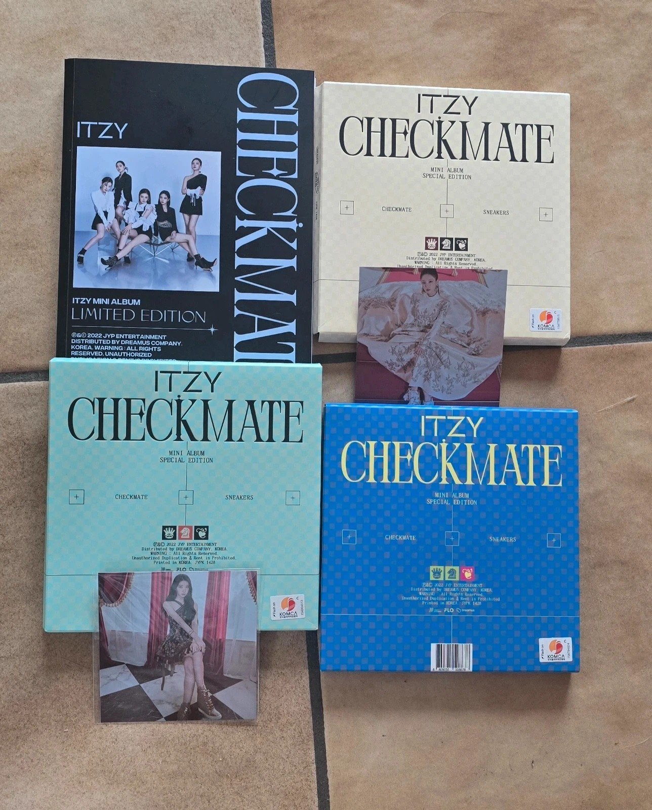 Lot 4 Album Itzy Checkmate, Cd's en Dvd's, Overige genres, Gebruikt, Digipak, Ophalen of Verzenden