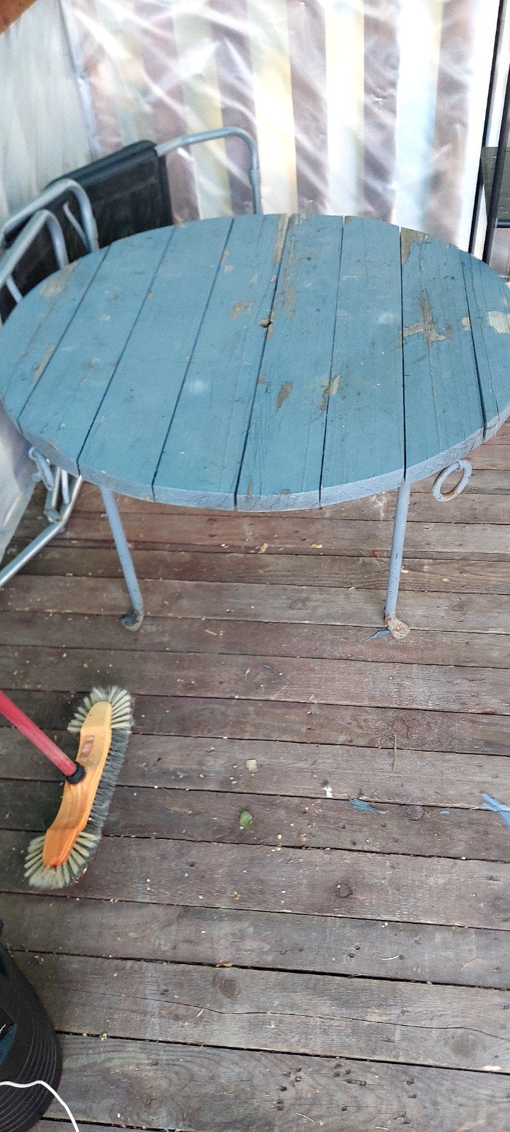 zelf ( amateur) gemaakt tafeltje, Tuin en Terras, Ophalen