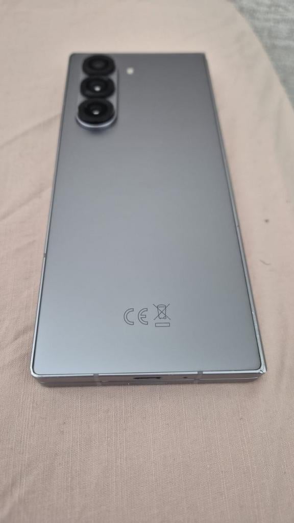 Samsung Zfold 6 256gb a vendre ou échange contre s26 ultra, Télécoms, Enlèvement