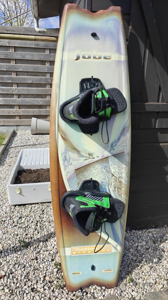 Jobe wakeboard + bindings – ideaal beginners / extra board, Watersport en Boten, Ophalen, Gebruikt, Board en Schoenen