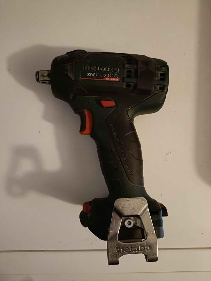Metabo SSW 18 LTX 300 BL moerloper (602395890), Doe-het-zelf en Bouw, Ophalen, Zo goed als nieuw