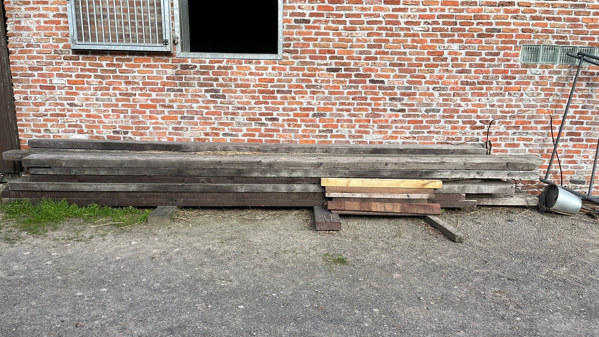 Sterk houten balken, Doe-het-zelf en Bouw, Ophalen, Zo goed als nieuw, 2 tot 5 meter