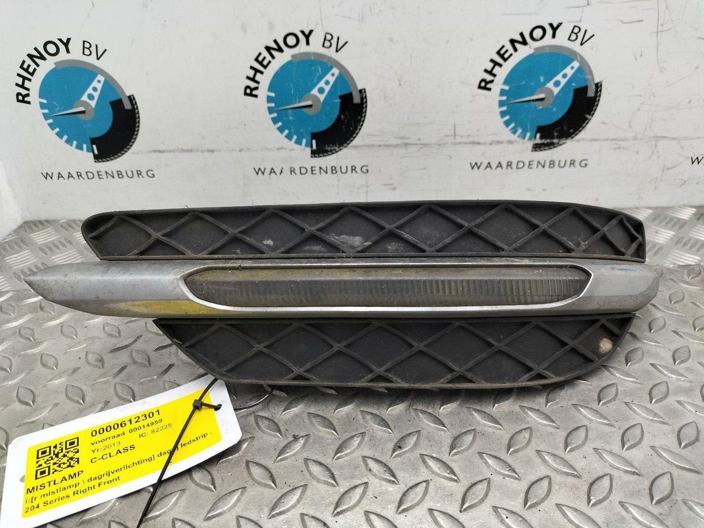 MERCEDES C-CLASS 220 CDI Bl.E.Ed.Eleg MISTLAMP 2013, Ophalen of Verzenden, Gebruikt, Stiba lid