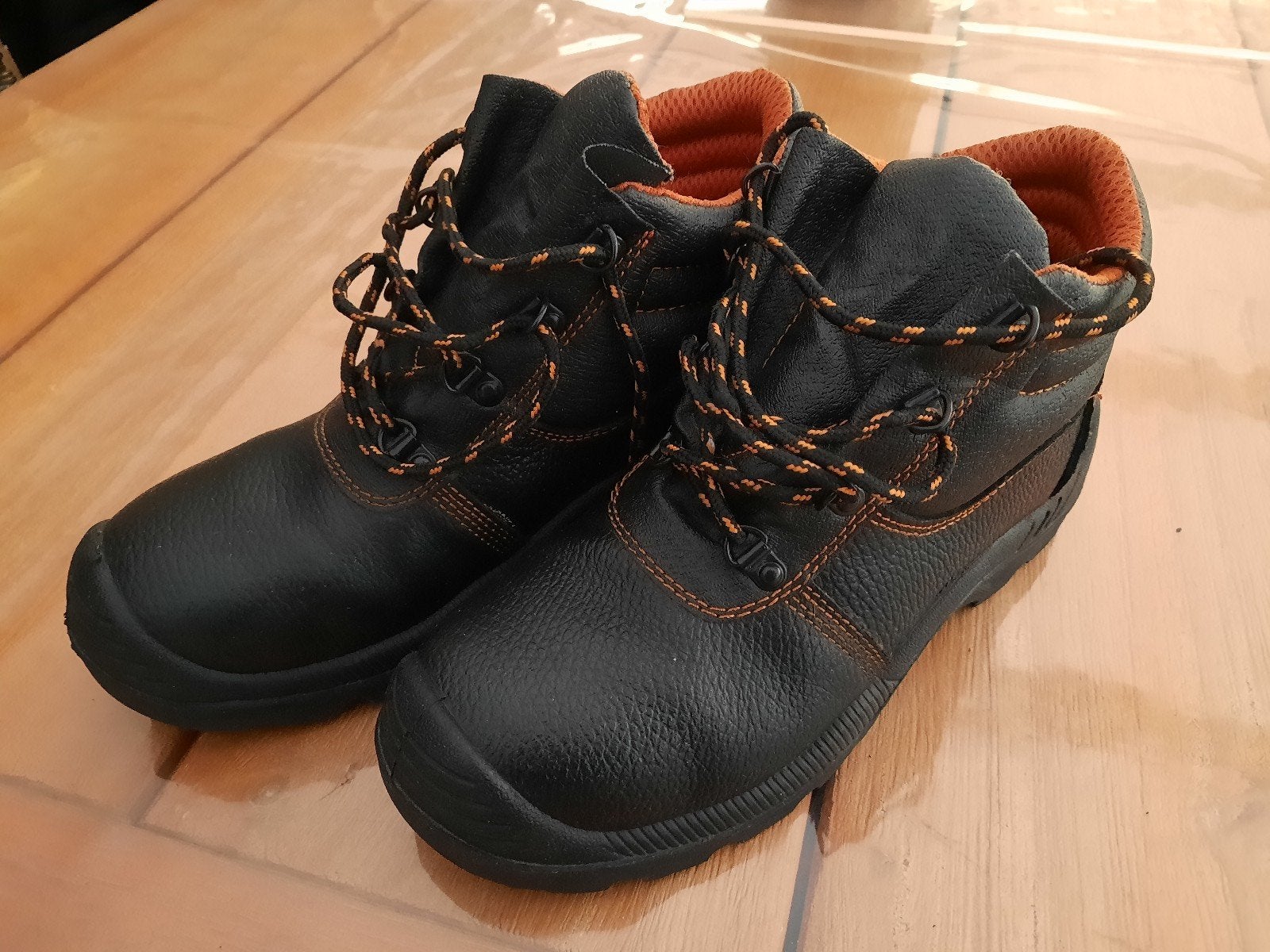 Werkschoenen Te Koop, Ophalen, Nieuw
