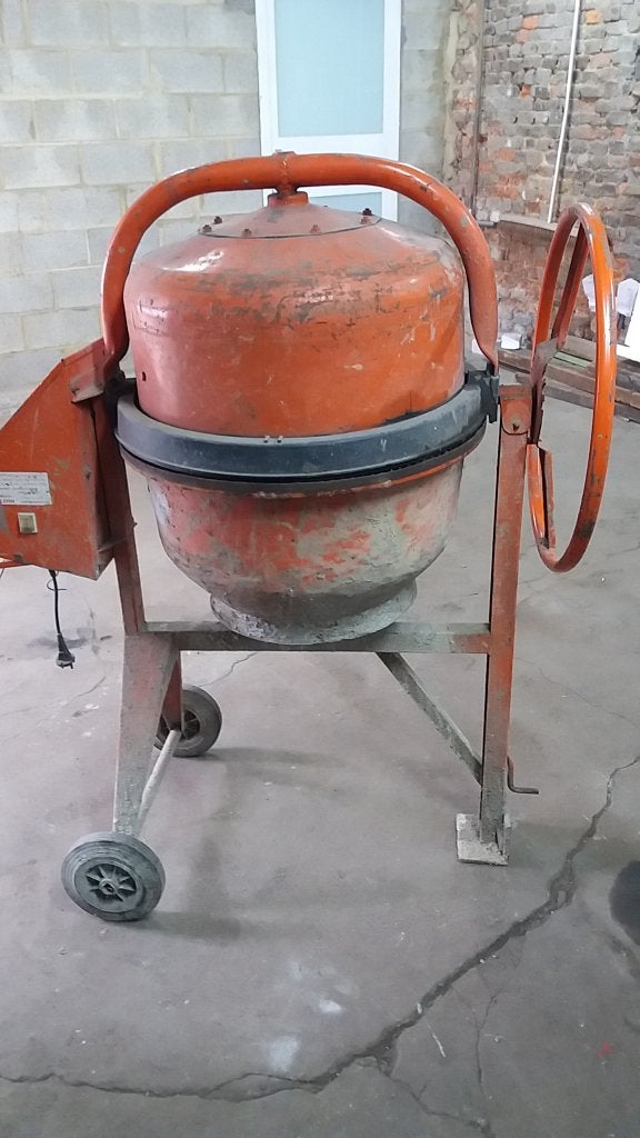 BETONNIERE 140 L, Bricolage & Construction, Enlèvement, Utilisé