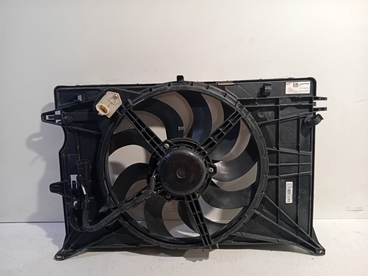Koelventilatormotor Fiat 500X, Onderdelen@venauto.nl, Van der Ven Autorecycling B.V., Ettenseweg 76, 4706 PB Roosendaal, The Netherlands