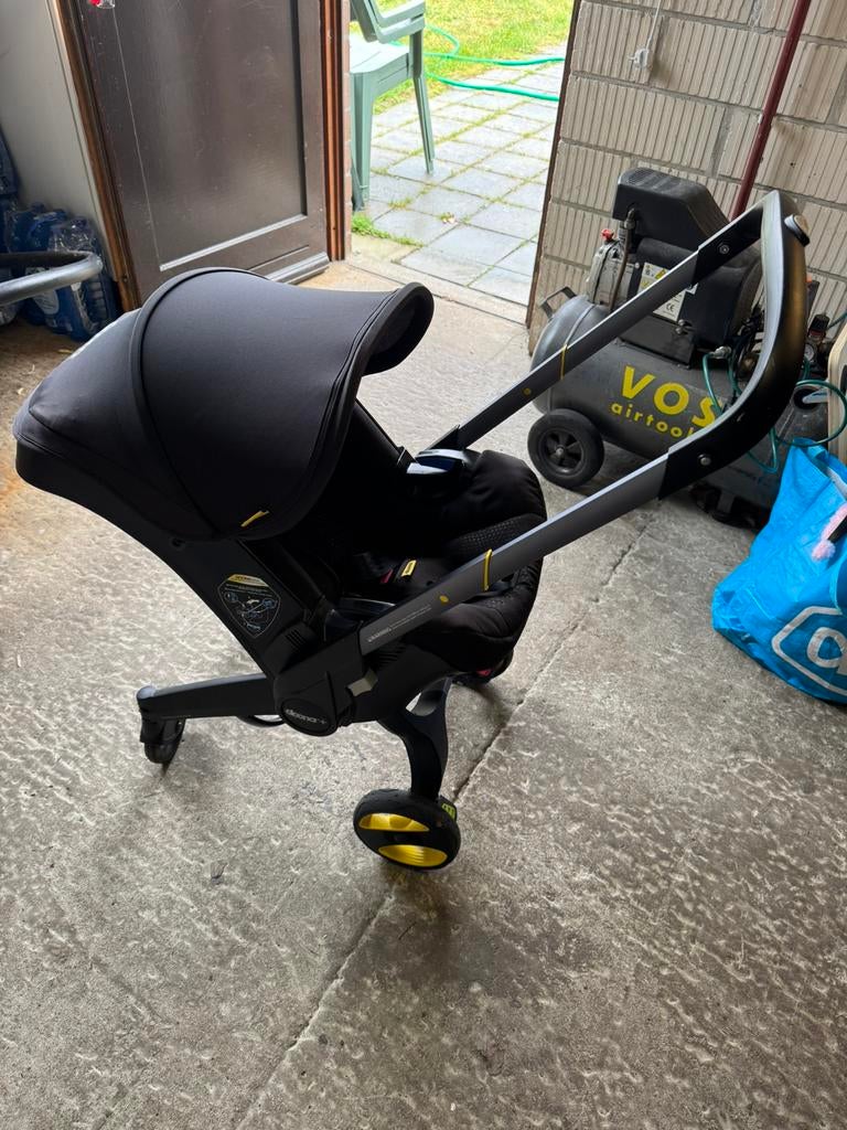 Doona maxi cosi PERFECTE STAAT, Kinderen en Baby's, Buggy's, Ophalen, Zo goed als nieuw