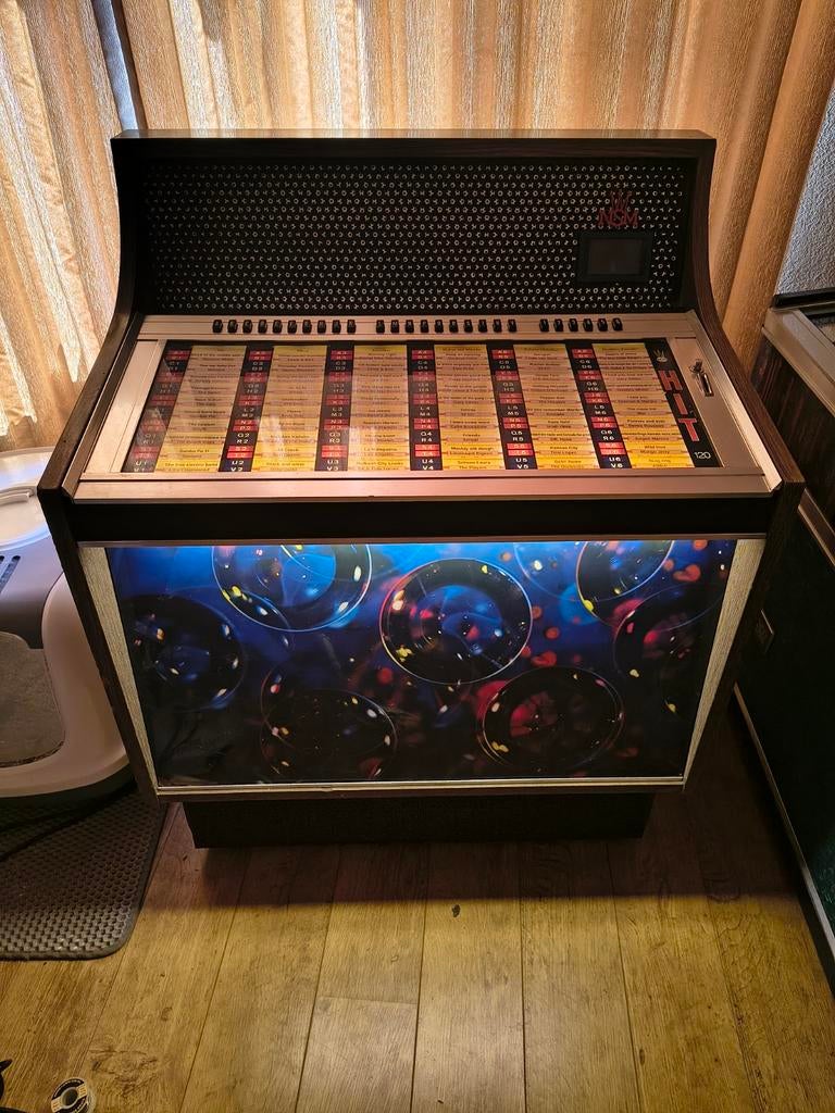 Jukebox, Zo goed als nieuw, 1970 tot heden, Ophalen, Met singles