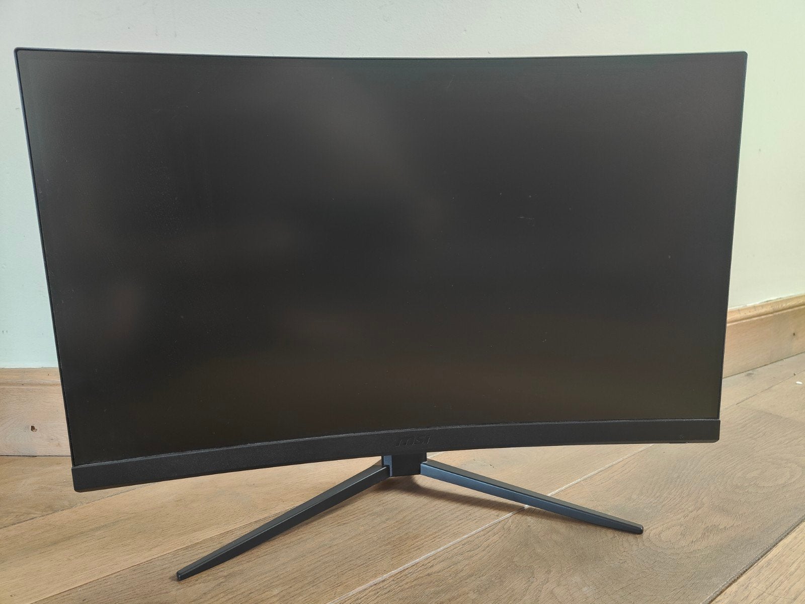 MSI G27CQ4 E2 27" Curved QHD Gaming Monitor, Games en Spelcomputers, Ophalen