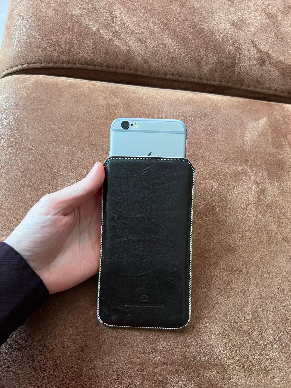 Leren smartphone sleeve / case (echt leer) - Tom Tailor, Ophalen of Verzenden, Gebruikt