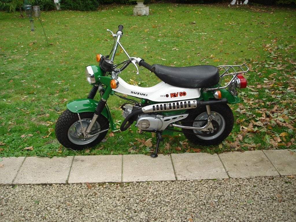 suzuki rv 50cc, 49 cc, Klasse B (45 km/u), 4 versnellingen, Ophalen