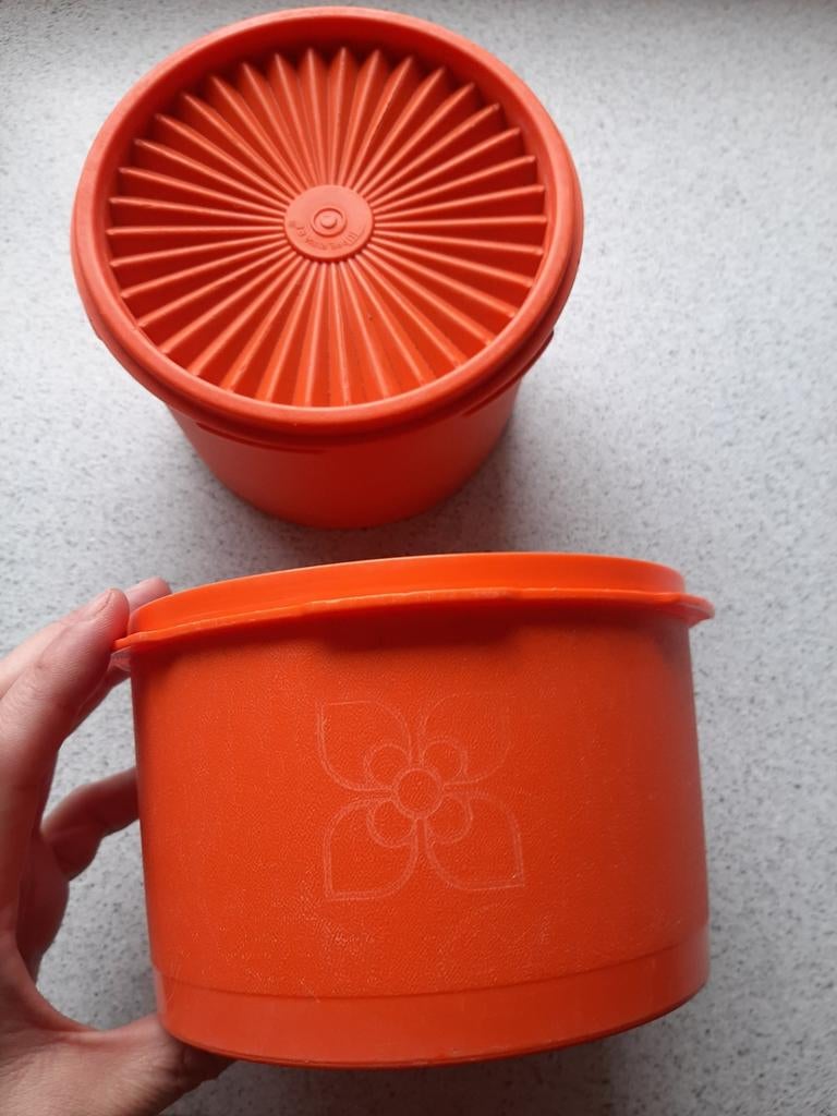 Bocal de rangement orange Vintage Tupperware + pot supplémen, Maison & Meubles, Cuisine| Tupperware, Orange, Enlèvement ou Envoi