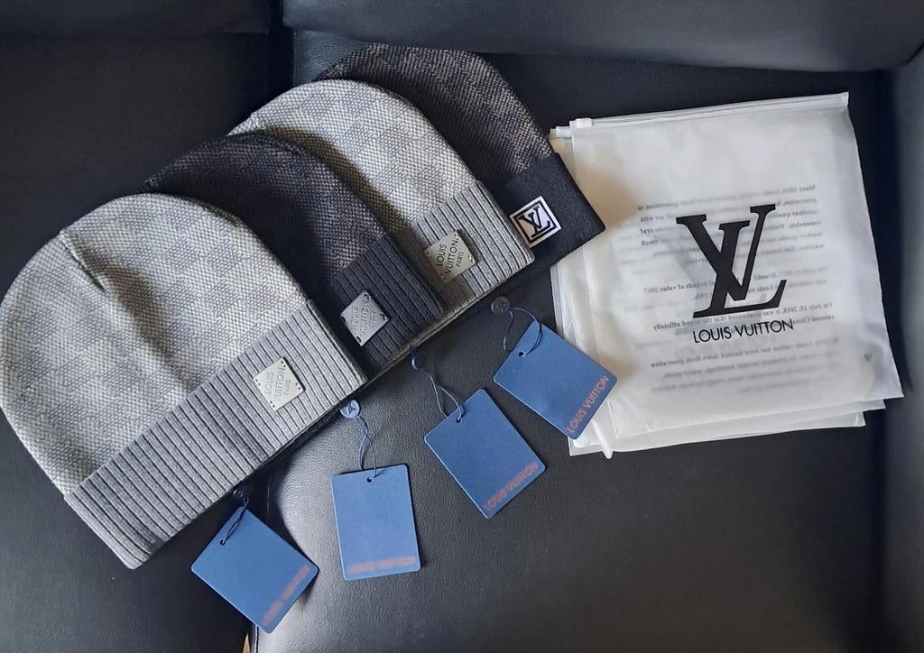 Bonnet louis vuitton neuf avec etiquette ( 4 modèle ), Ophalen, Nieuw