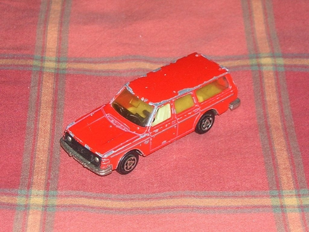 Majorette Volvo 245 DL stationwagen, Ophalen, Auto