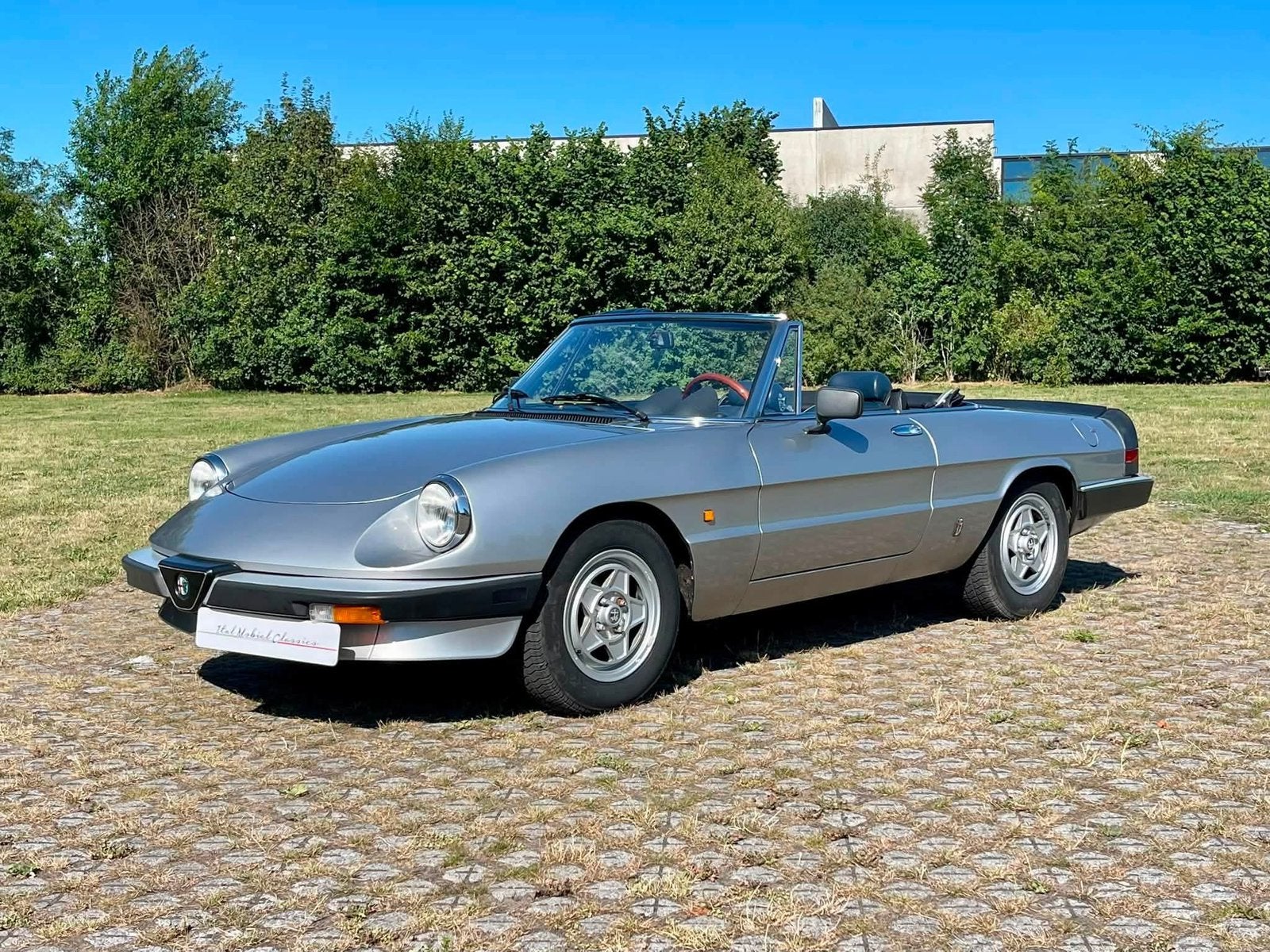 Alfa Spider 2000 met slechts 17440 km, Auto's, Cabriolet, Bedrijf, Handgeschakeld, 2 zetels