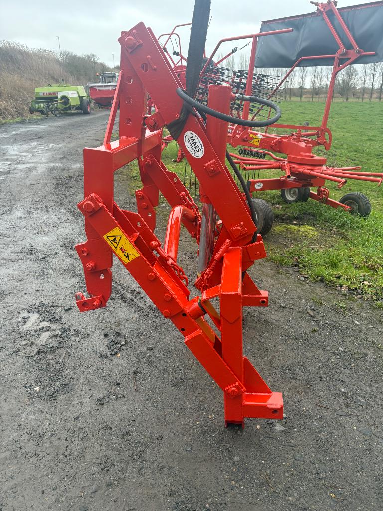 Kuhn hydraulische lift voor rotoreg, Zakelijke goederen, Landbouw | Werktuigen, Ophalen, Akkerbouw, Grondbewerking