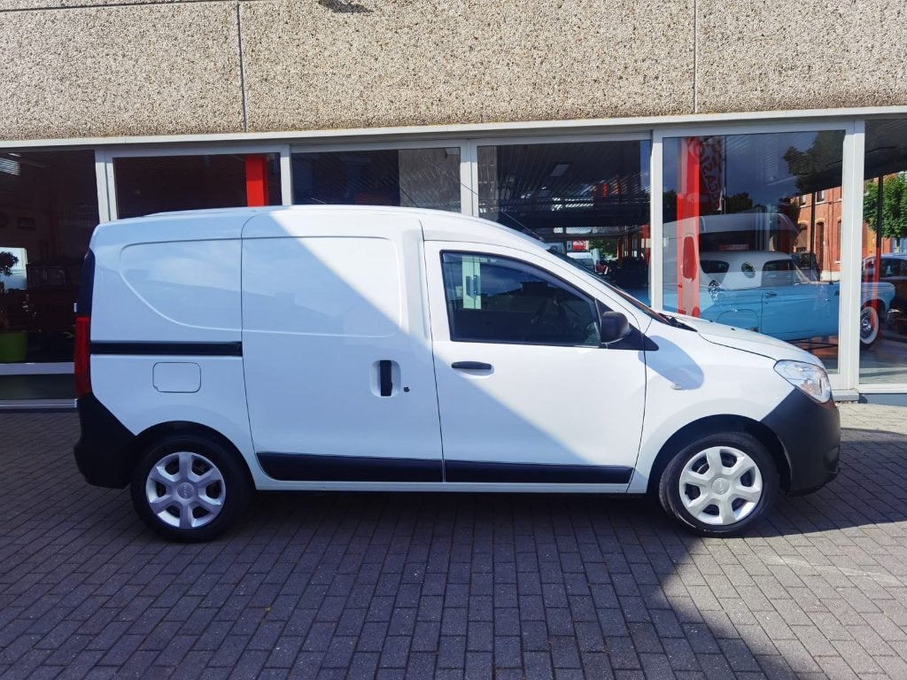 Dacia Dokker UTILITAIRE ESSENCE..1ER PROP.. 68200 KM.., Autos, Dacia, Achat, Entreprise, Boîte manuelle, https://public.car-pass.be/vhr/9acaff7d-d1b2-46a4-870e-00c86c1a7790