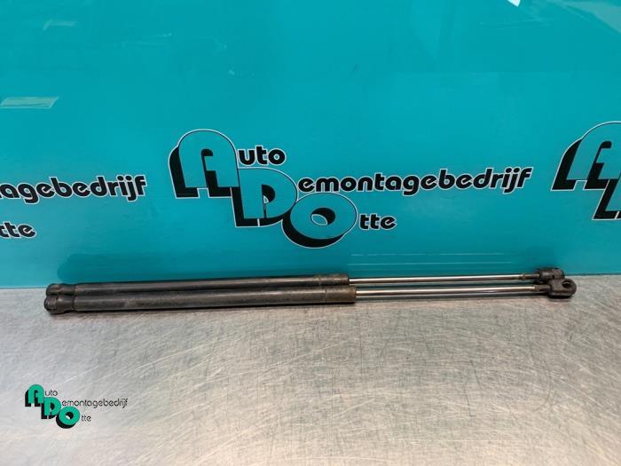 Set Gasdempers Achterklep van een Ford Fusion (Fusion 02-), Auto-onderdelen, Gebruikt, -, -, Ophalen of Verzenden