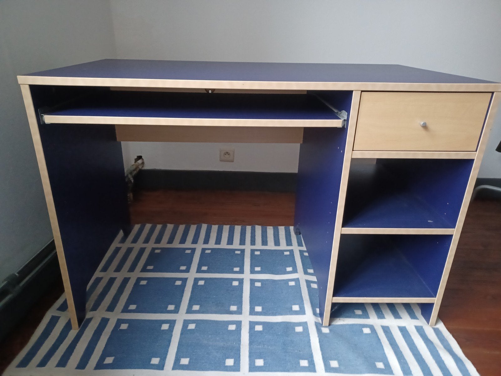 Bureau bleu et bois naturel, Naturel, Enlèvement, Bleu, Bois