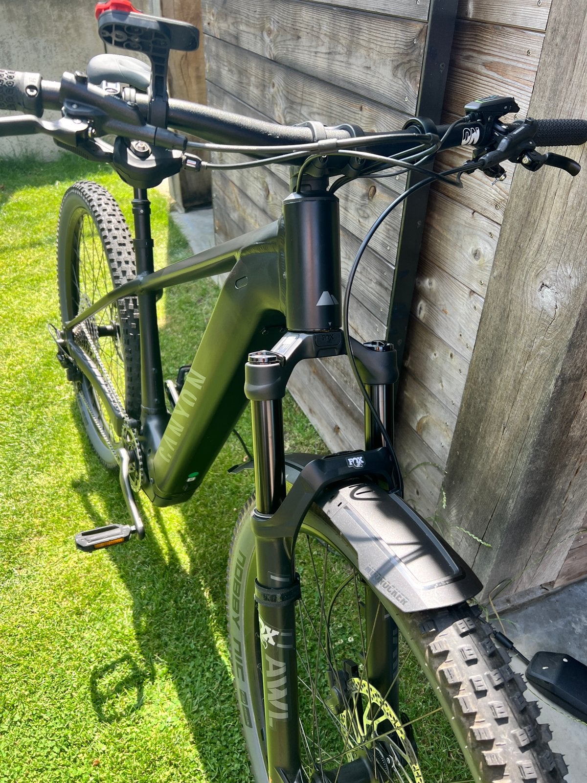 Prachtige e-mtb Canyon met 885km!, Ophalen, Zo goed als nieuw
