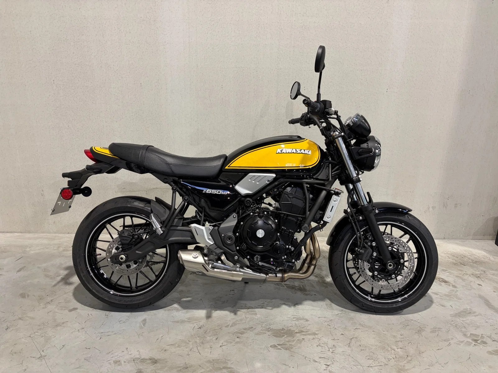 Kawasaki Z650RS leuke neo-retro in nieuwstaat, Motos, Entreprise, Occasion, Plus de 35 kW, 650 cm³
