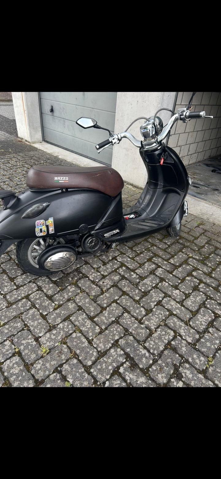 125cc motorfiets, Ophalen, Zo goed als nieuw