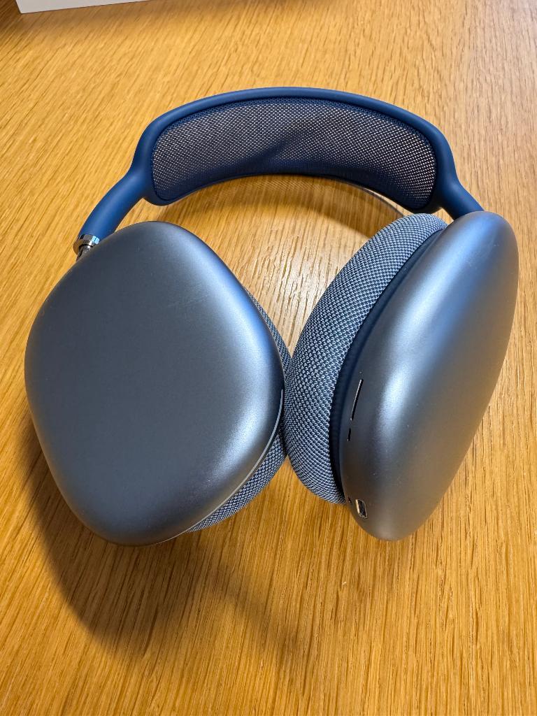 Airpods Max hemelsblauw incl smart case, Ophalen, Zo goed als nieuw, Over oor (circumaural)