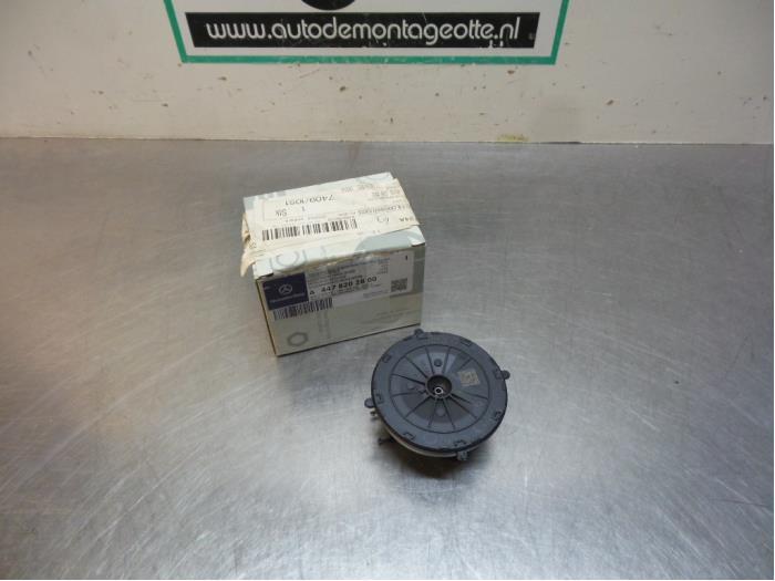 Moteur rétroviseur gauche d'un Mercedes Vito (Vito 14-), Autos : Pièces & Accessoires, Rétroviseurs, Mercedes-Benz, Neuf, 3 mois de garantie