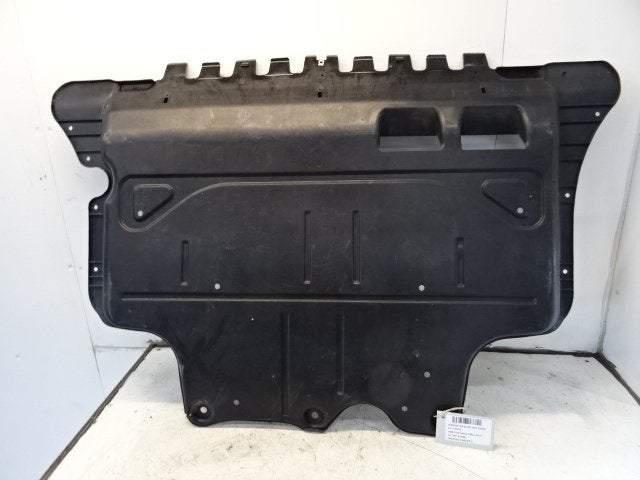 CACHE SOUS MOTEUR Audi Q3 (F3B) (01-2018/06-2021), Autos : Pièces & Accessoires, Mevr. I. Hauben, Audi, Utilisé, Rue de l'Espoir 34 34
4030  GRIVEGNÉE, BE