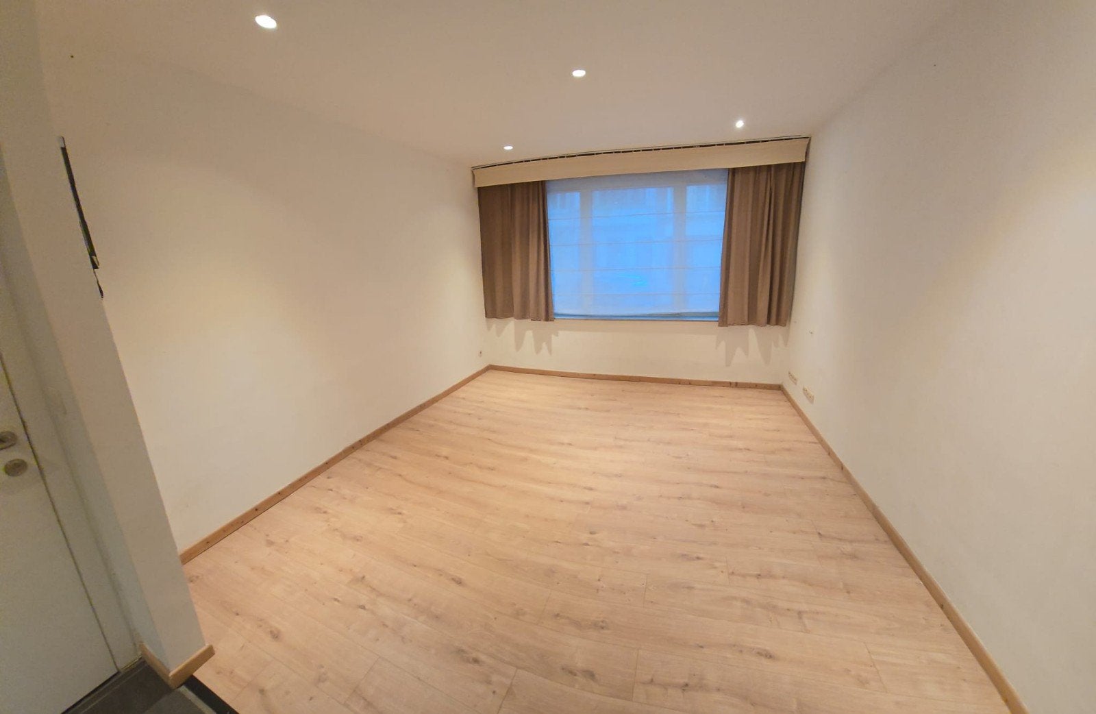 Gerenoveerd studio in antwerpen, Immo, Appartementen en Studio's te huur