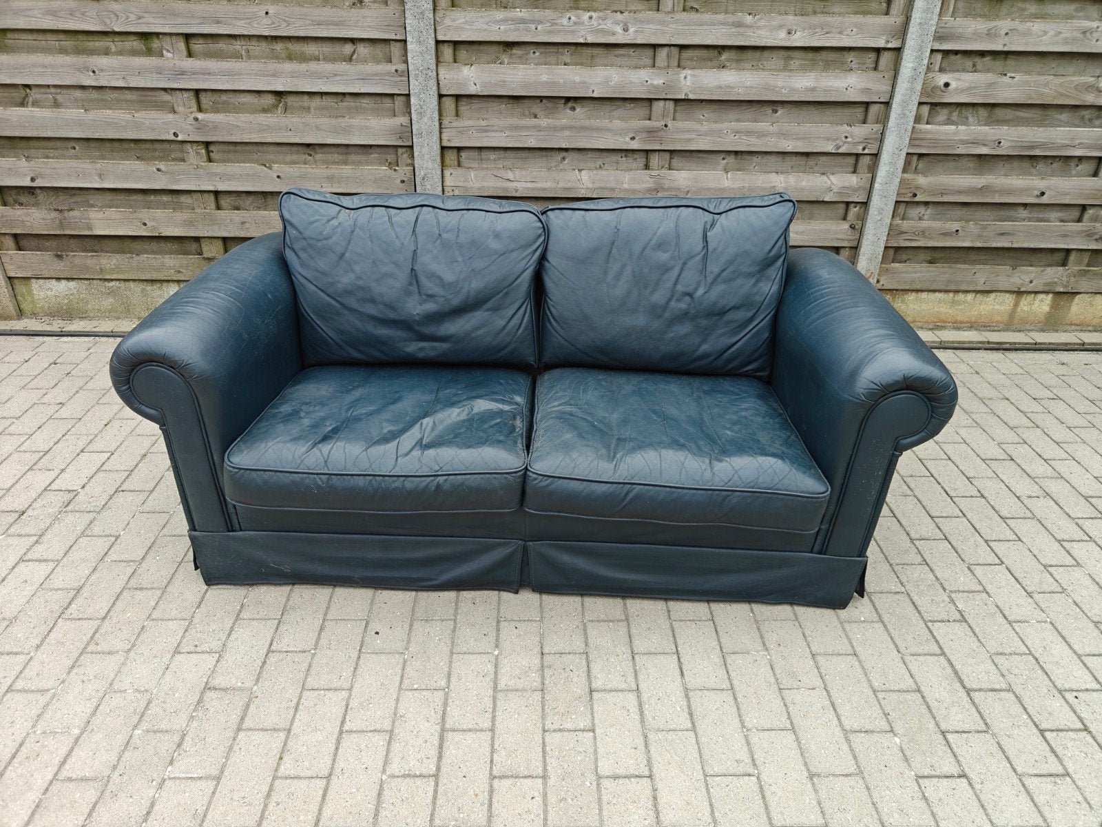 gratis 2 zit bank, Huis en Inrichting, Ophalen, Gebruikt, Tweepersoons, Leer