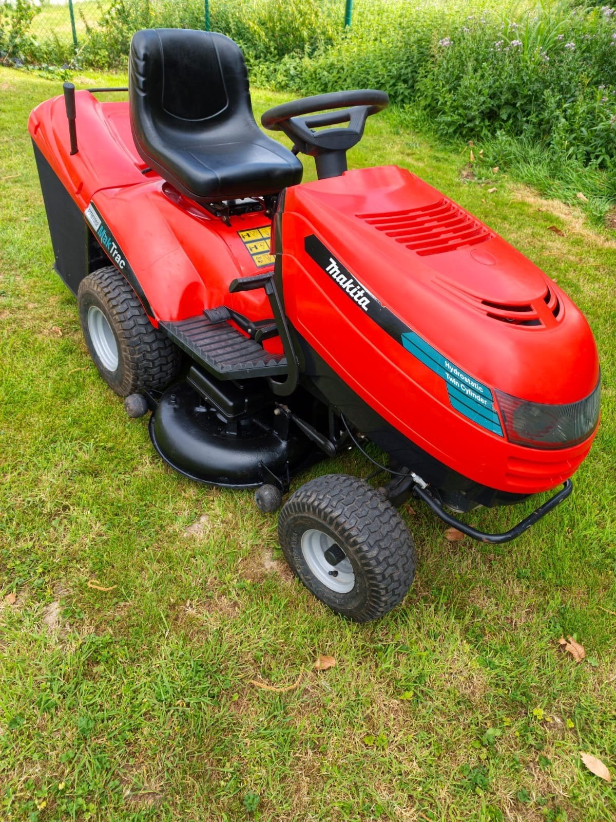 Zitmaaier MAKITA 20pk V-twin hydrostatisch Mulching, Tuin en Terras, Zitmaaiers, Ophalen