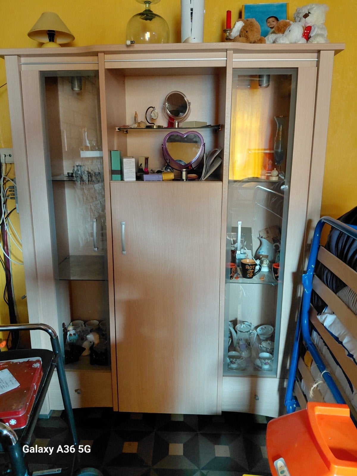 Salle a manger, Enlèvement